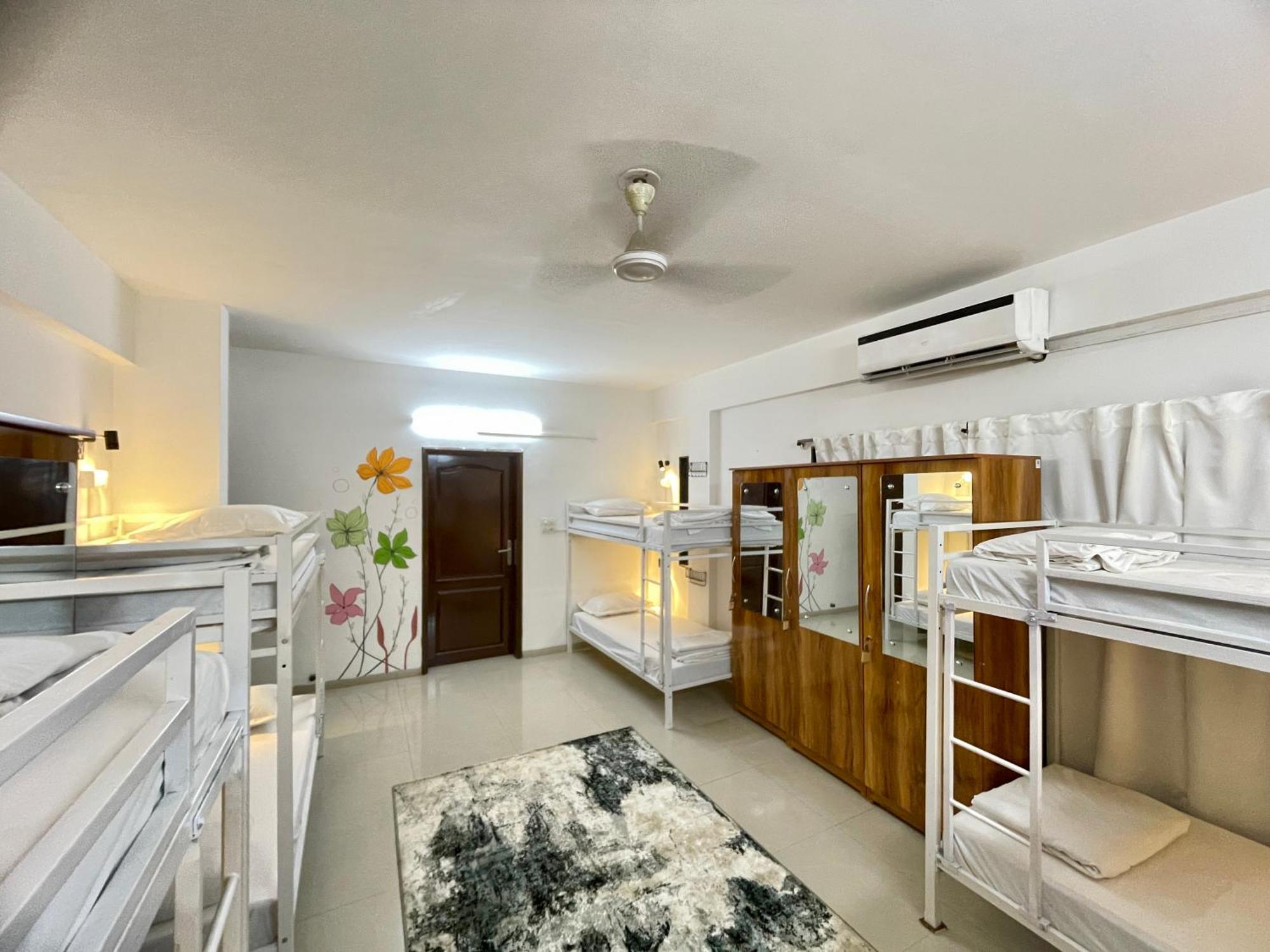 Hoshtel99 - Lux - Stay, Cowork And Cafe - Luxurious Bungalow Pune Exteriör bild